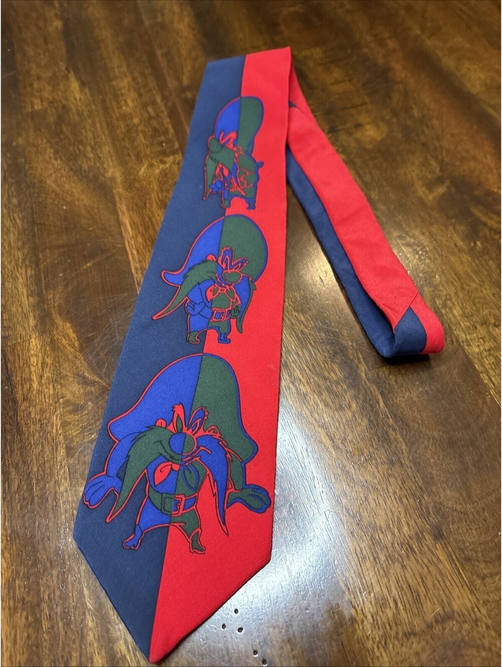 Vintage Silk Neck Tie Op Art Yosemite Sam Looney Tunes